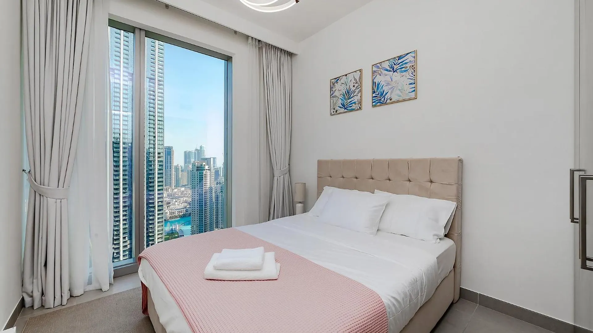 Lux Apartment Dubai Downtown Living